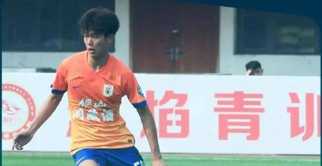 表现优异引爆全场!,TheShy意外战胜SKT引发球迷热议 表现优异引爆全场!,TheShy意外战胜SKT引发球迷热议