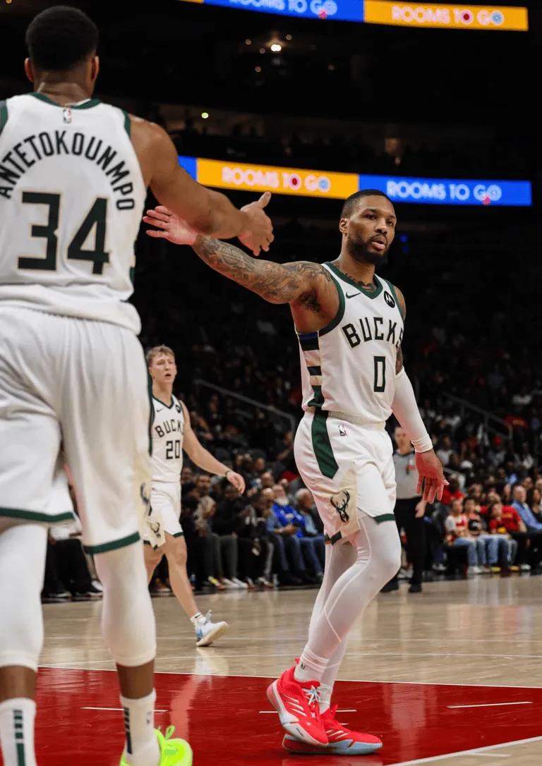 利拉德复出首秀出彩，丹佛掘金主场大胜AC米兰，豪取50连胜(14年丹佛掘金阵容)